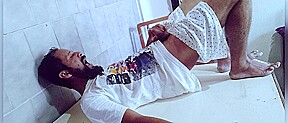 2Vid – ”Day of Pee” / ”Wild Worker Piss” – PissVids