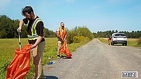 MEN – Chuck Conrad Gets Horny During His Community Service & Meets Bottom Trevor Brooks Who Is Willing To Help