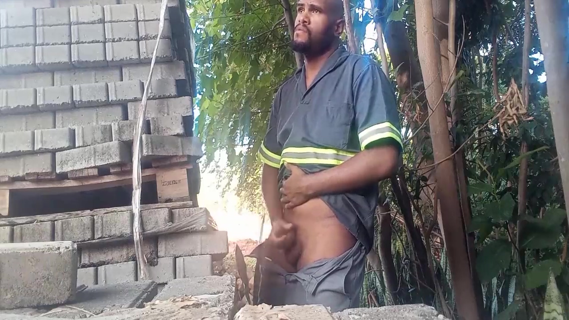 Trabador Masturbando Atas Dos Blocos Da Construcao 4 Min