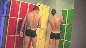 Twink fuck in the locker room – CrunchBoy