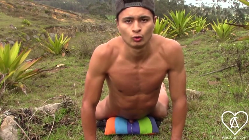 [abx][4][517] – Fucking My Pillow Very Tasty Outdoors