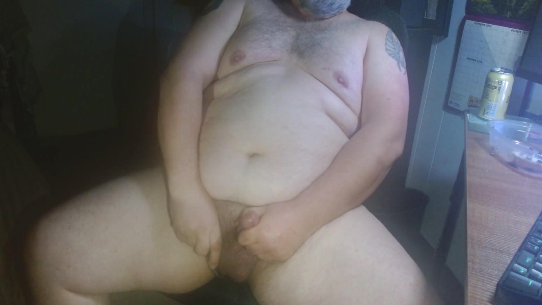 Fat Big Belly Gainer Bear Experimenting With His Ass And