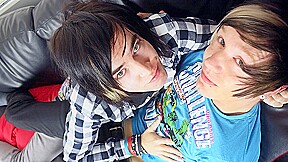 Leo Gets Off On Riding Phoenix! – Phoenix Link & Leo Poynter