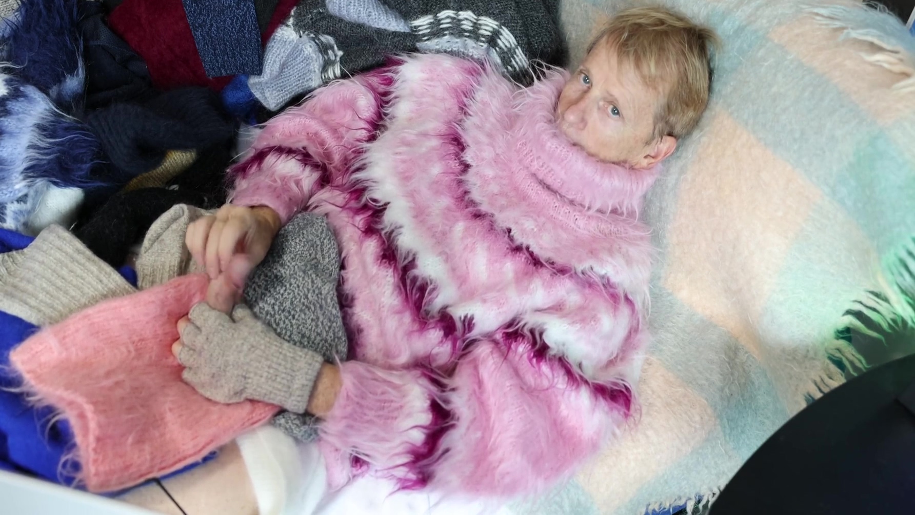 Sweater Fetish Pink Mohair Masturbation. A Big Fluffy Pink Mohair Sweater Sends Me To The Edge Of Delight