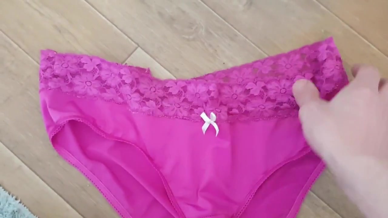 Friends worn bathroom floor pantys