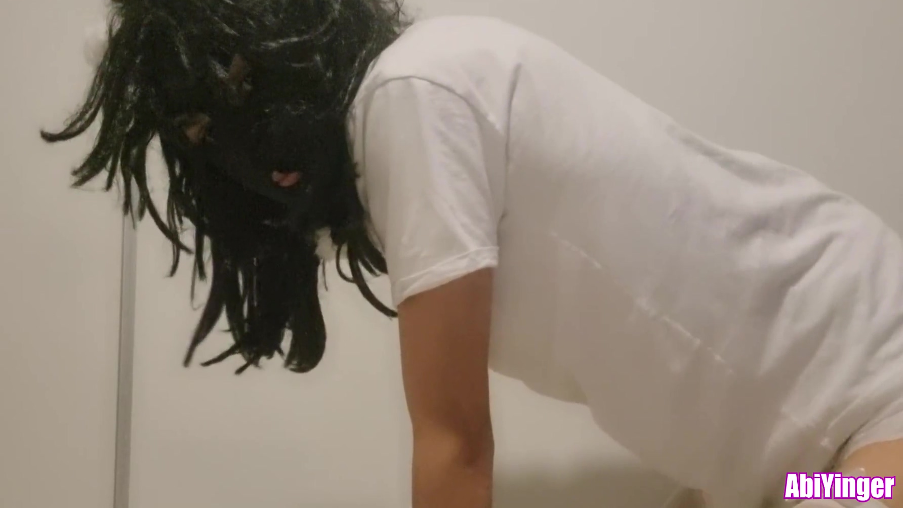 Ladyboy Kitty In Sissy Kitty Wanking Her Cock And Using A Diaper