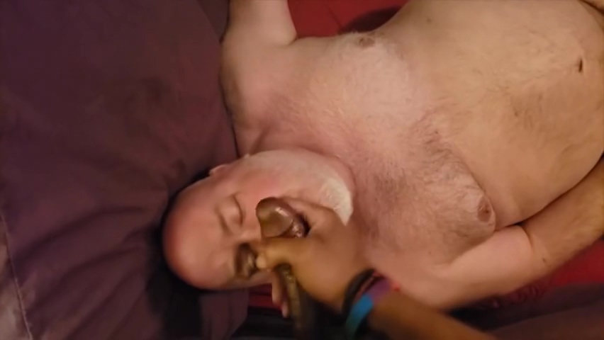 Kenniejais Massive Cumshot All Over Bear Face Kenniejai