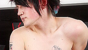 Gorgeous Louis Beats His Emo Meat – Louis Phantom Jerks