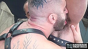 BAREBACKTHATHOLE Amir Badri And Marcus Isaacs Enjoys Bareback Session