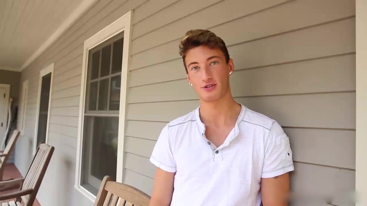 Damian Black Fucks Liam Riley