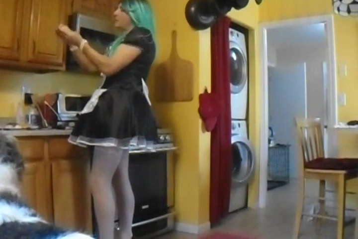 Sissy Maid Michelle Cooking Breakfast