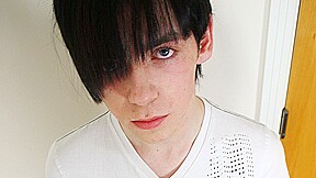 Hung Emo Danny Gives Alex Every Inch – Alex Kane & Danny Star